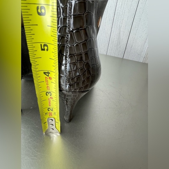 Jaclyn Smith Booties Size 9 Gray Side Zipper Heeled Faux Croco Vegan Leather - Picture 8 of 8